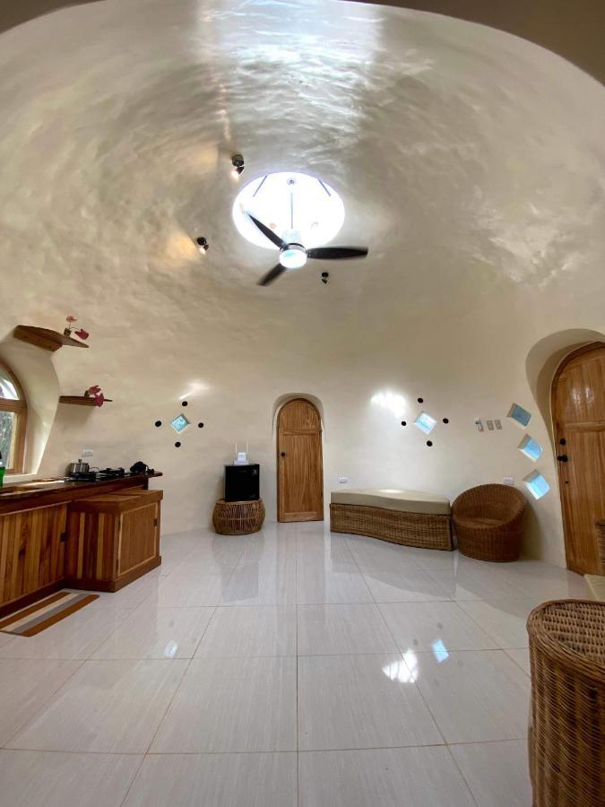 Villa Adorable Dome House Puerto Princesa Esterno foto